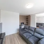 Irena Villa