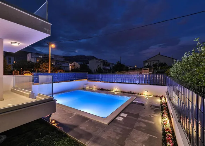 Irena Villa Kastela